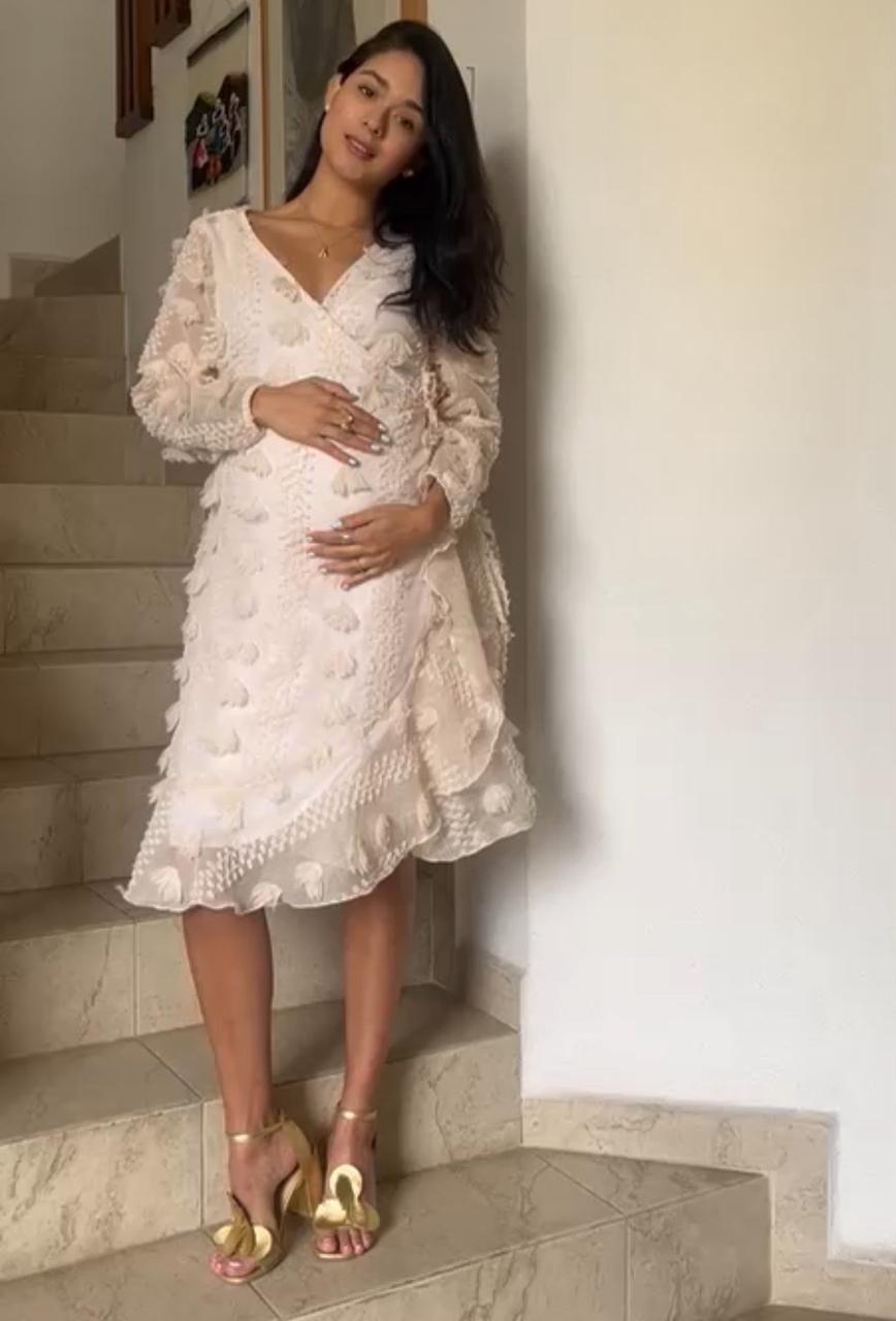Maternity dress, Natalia with ruffles ivory
