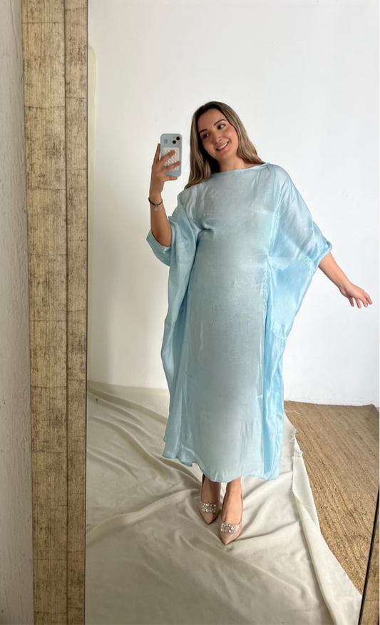 Vestido de maternidad, azul cielo satinado CH (pieza única)