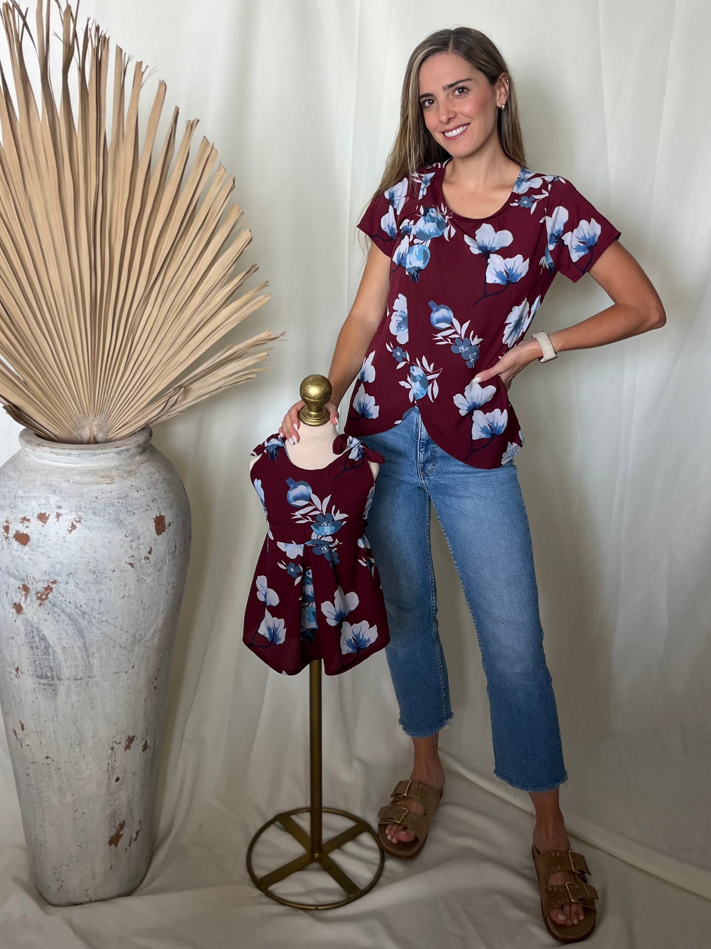 Matching guinda con blusa diana