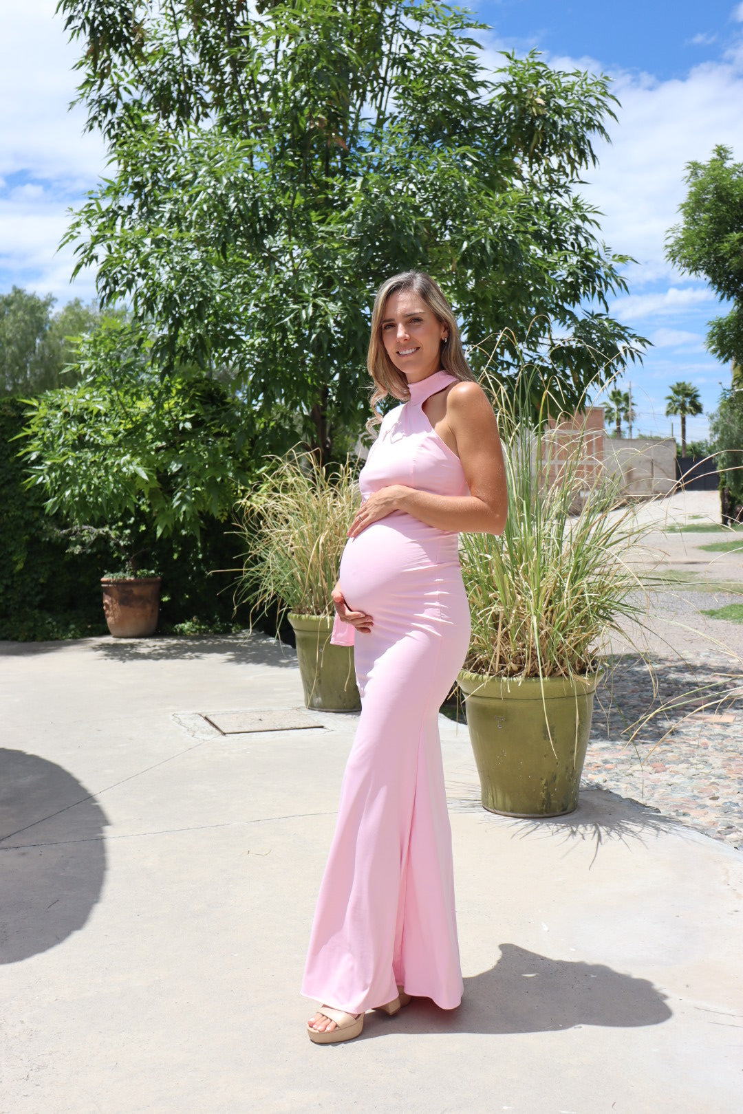 Vestido de maternidad Carola, rosa chicle licra