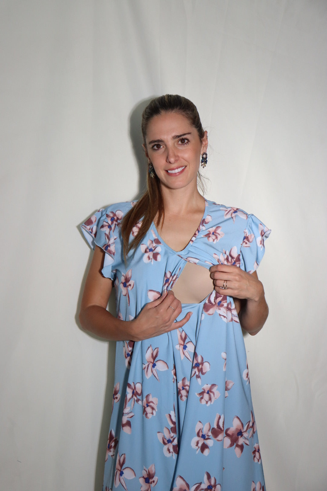 Vestido de maternidad y lactancia, Bertha gris flores intensas