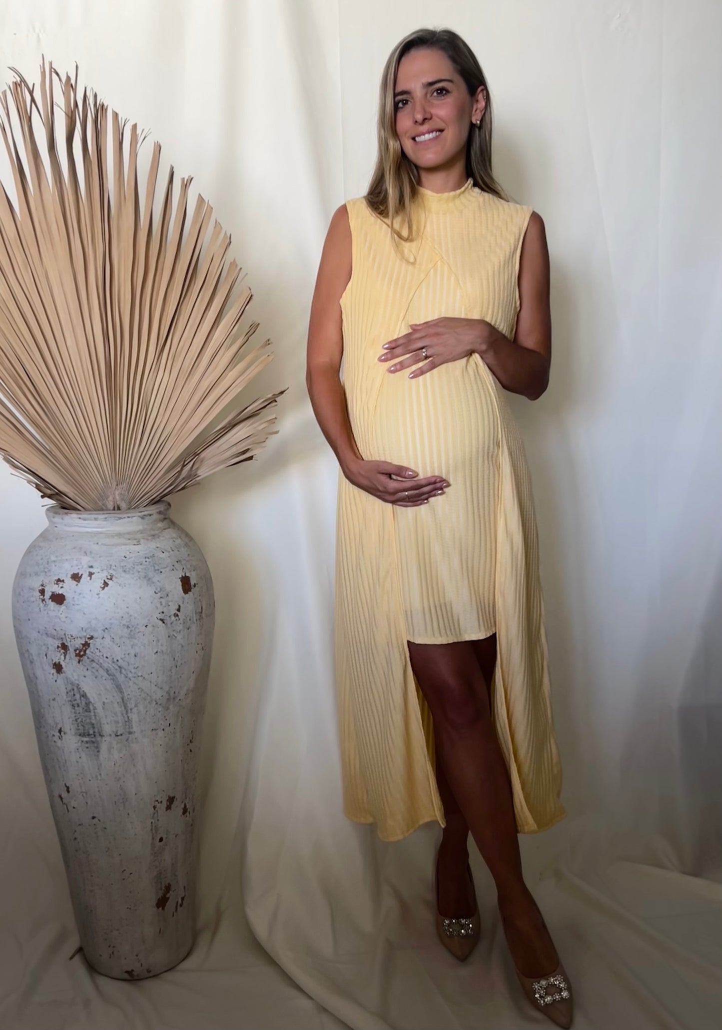 Vestido Elena de maternidad amarillo textura
