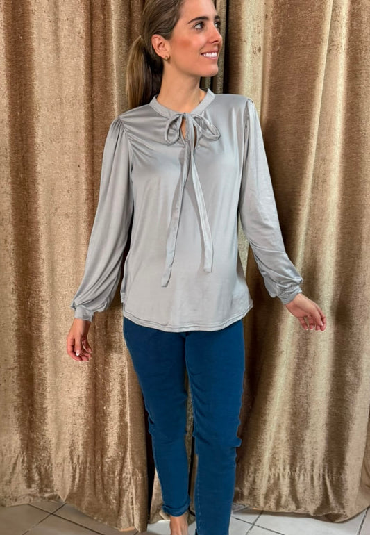 Blusa moño gris maternidad