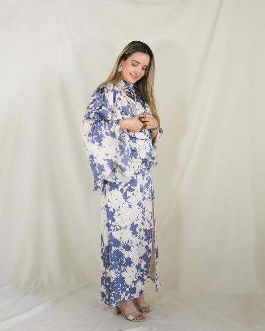Vestido de lactancia, Pilar blanco flores azules satinado