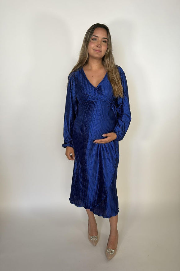 Vestido de maternidad Ursula midi azul rey corrugado manga larga