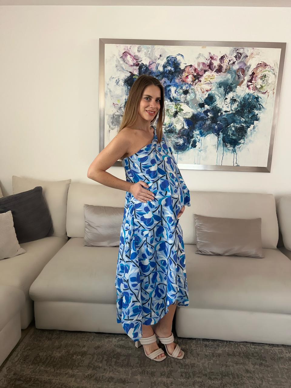 Vestido de maternidad Ilya flores azules tallo negro CH