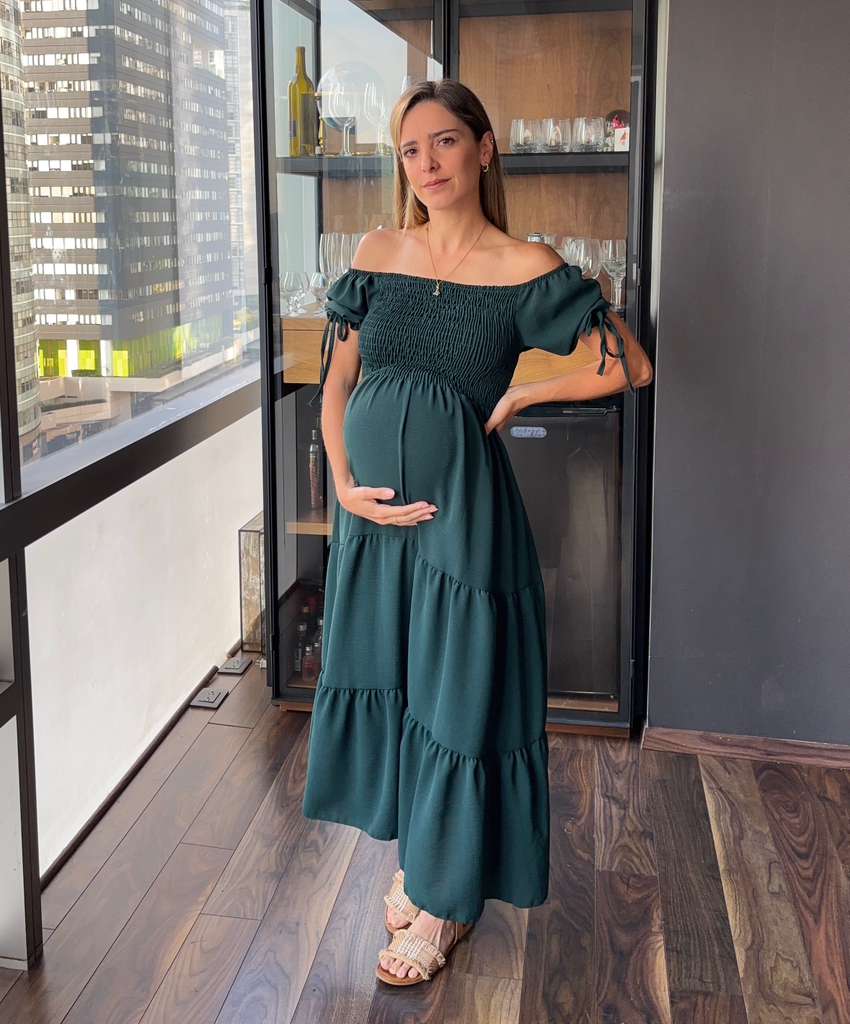 Vestido de maternidad verde bandera
