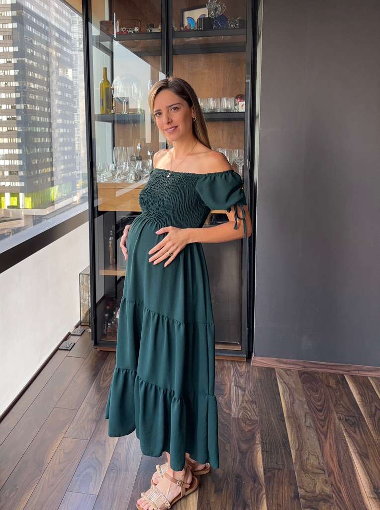 Vestido de maternidad verde bandera