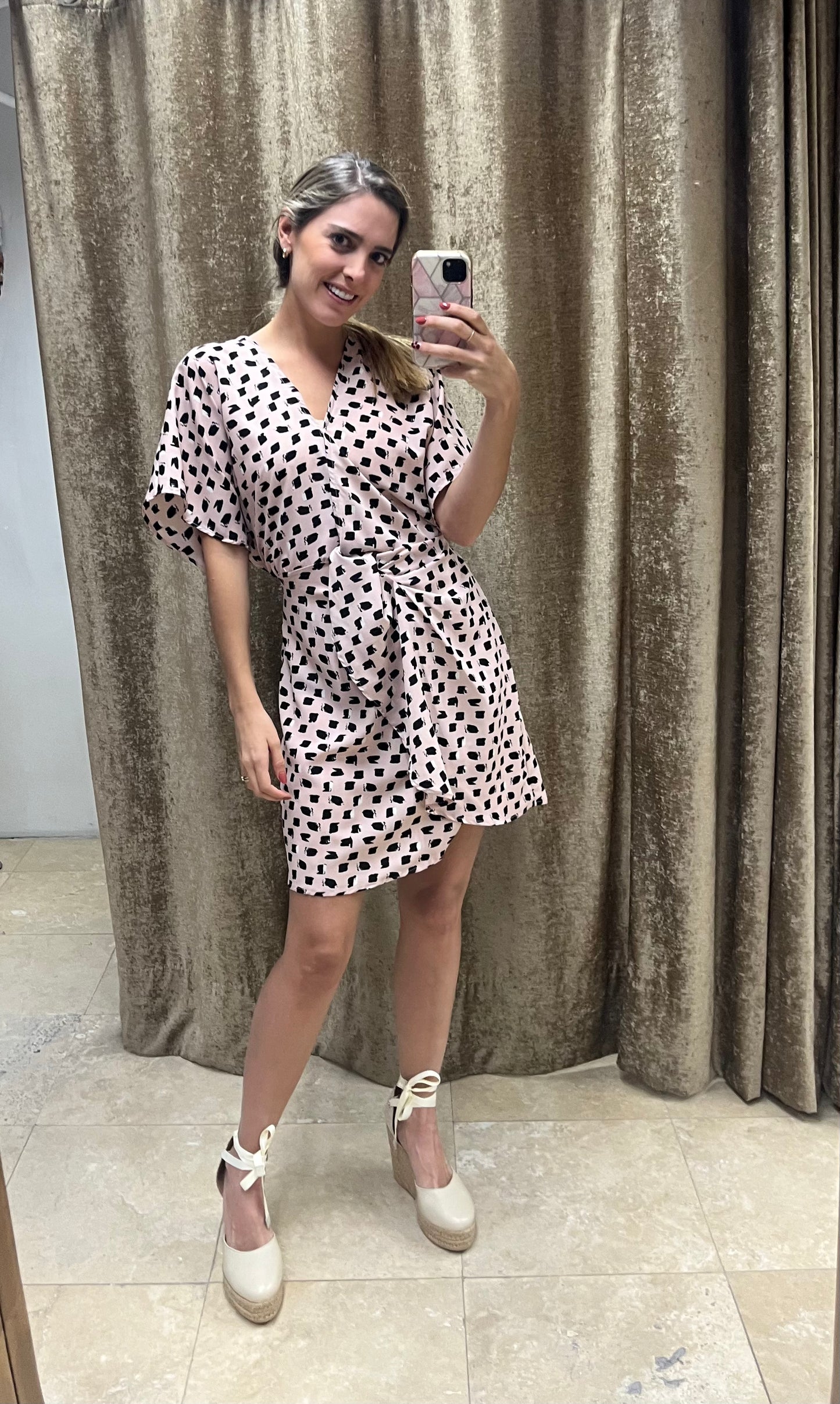 Vestido lactancia Fabiana rosa dots negras