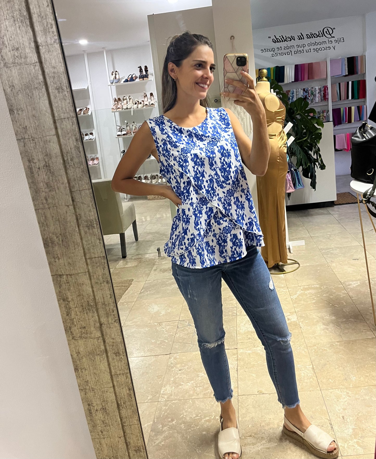 Blusa de lactancia , Gisela blanca flores azules
