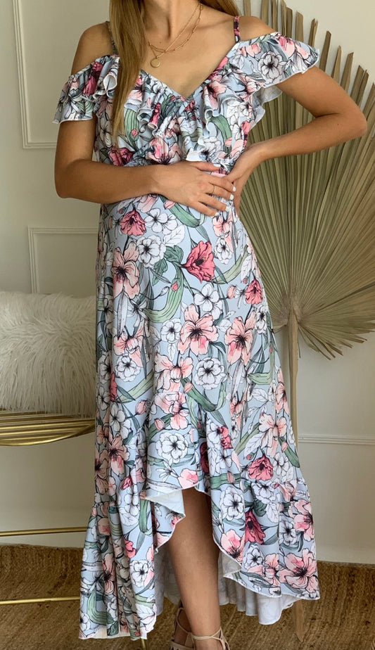 Tela azul con flores rosas