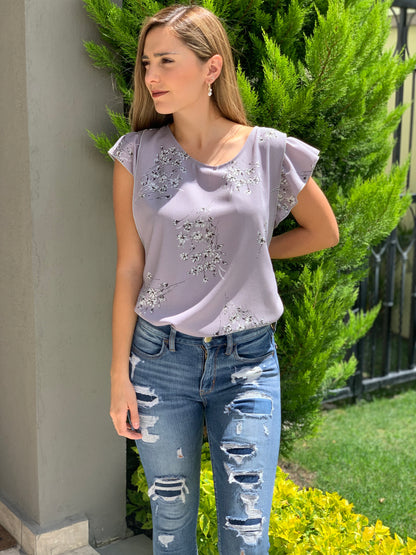 Blusa de lactancia, Andy bucarelli