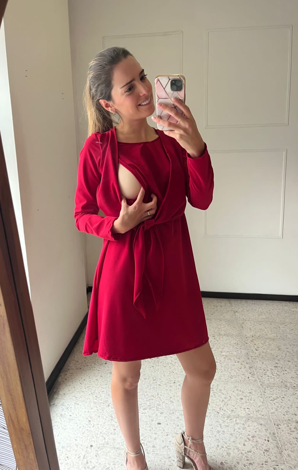 Vestido de maternidad y lactancia Romina Rojo