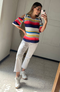Off-the-shoulder maternity blouse, colors
