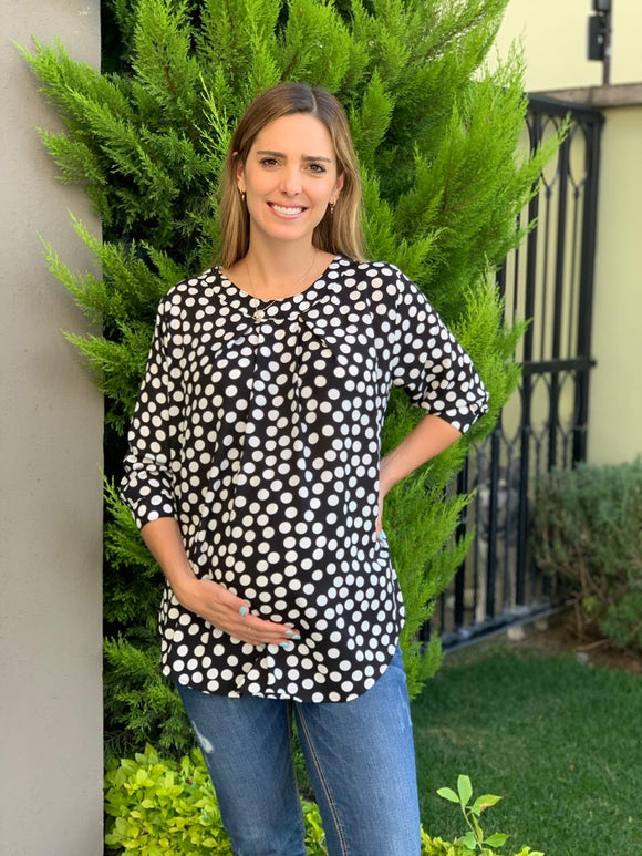Maternity blouse with little balls